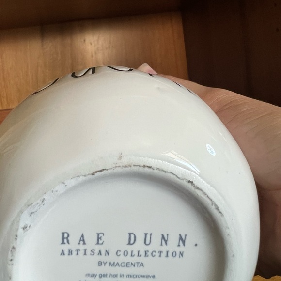 Rae Dunn “Sugar” bowl with lid - Picture 4 of 4
